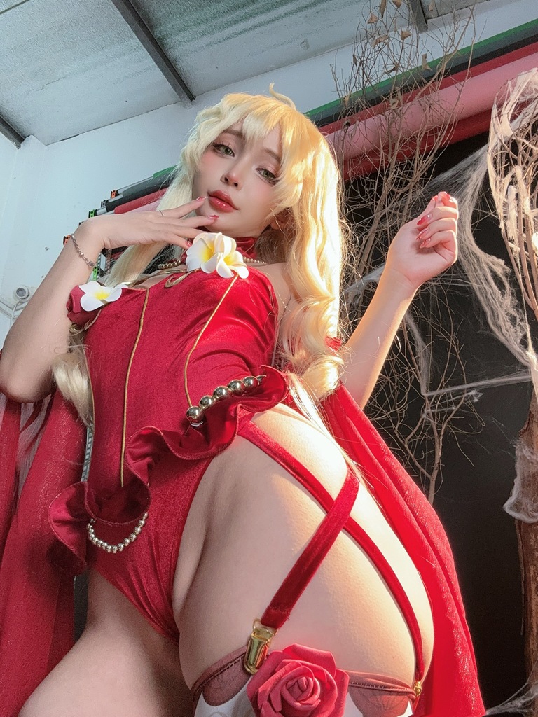 Umeko J – Little Red Riding Hood Umeko J – Little Red Riding Hood