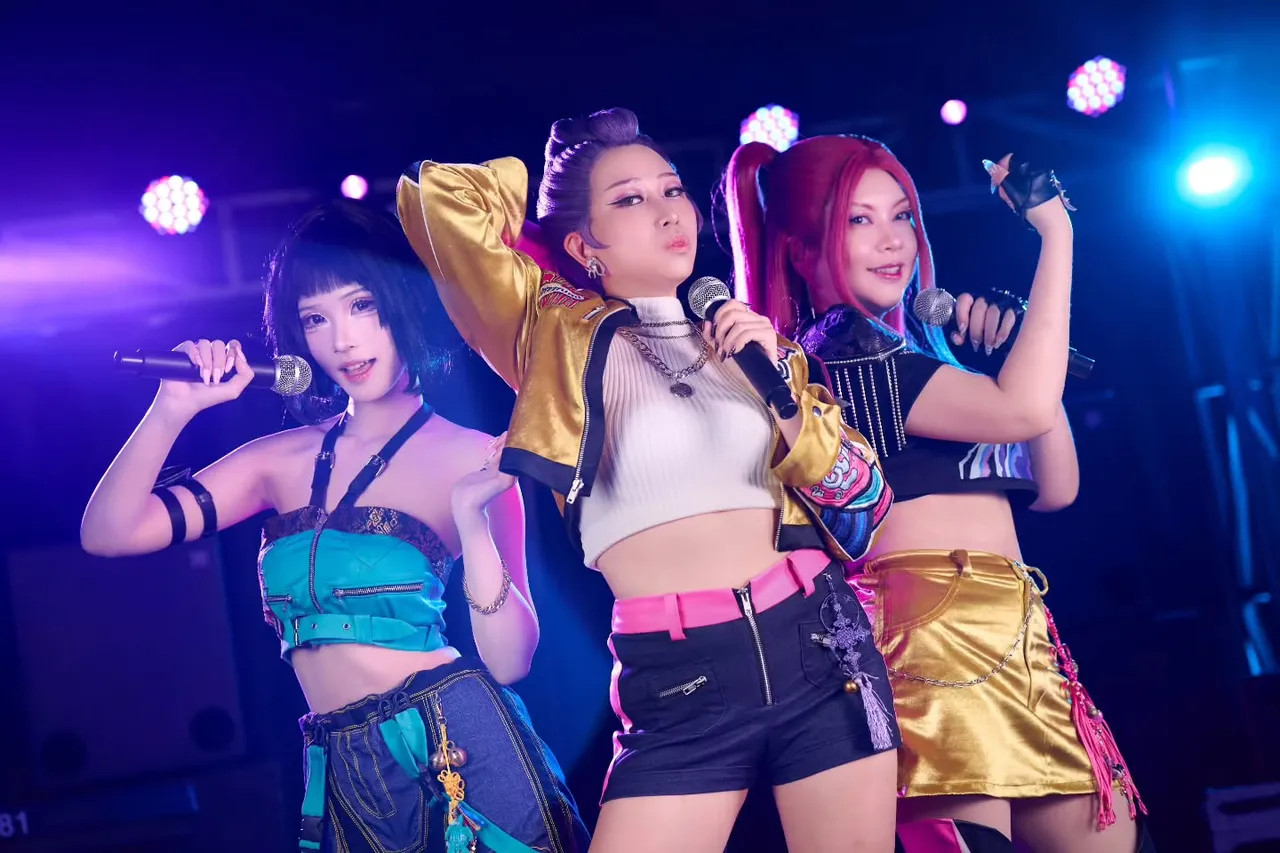 mnvscrlt, freamai, linpuddin - Rumi, Mira, Zoey mnvscrlt, freamai, linpuddin - Rumi, Mira, Zoey