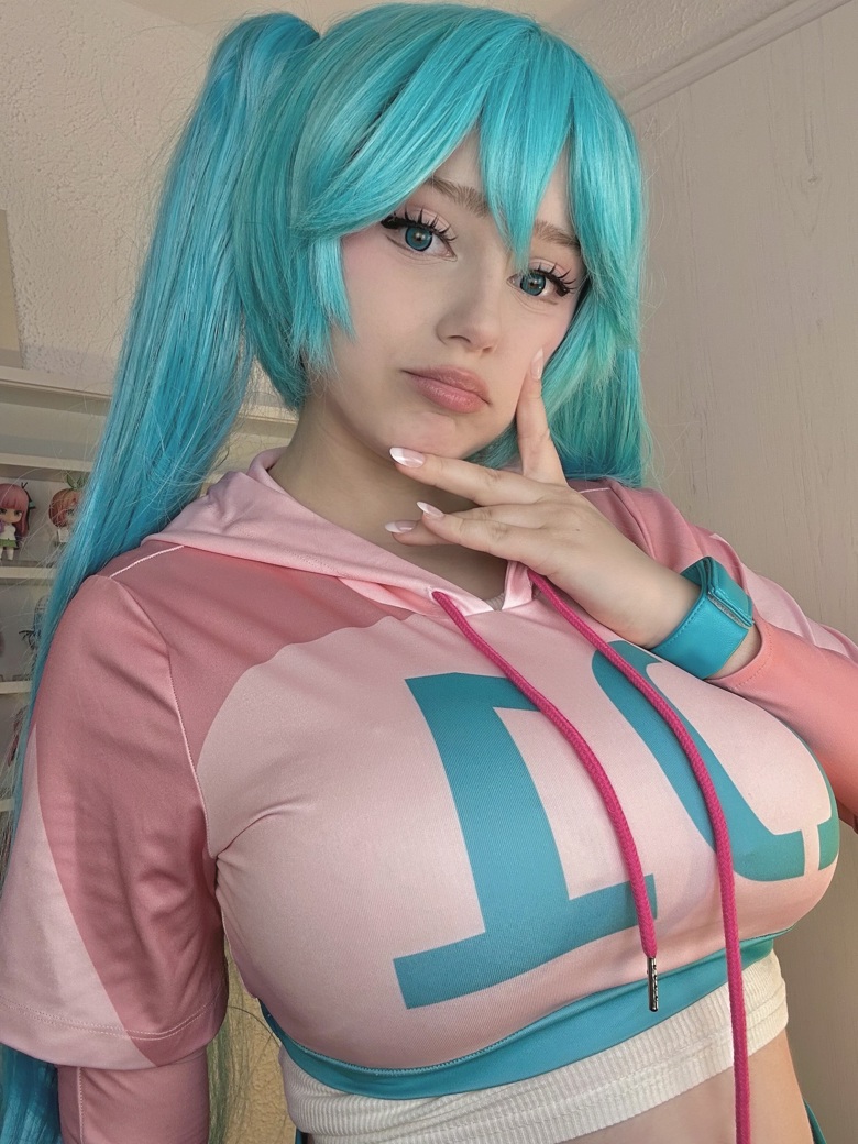 Upminaa - Miku 5 Upminaa - Miku 5
