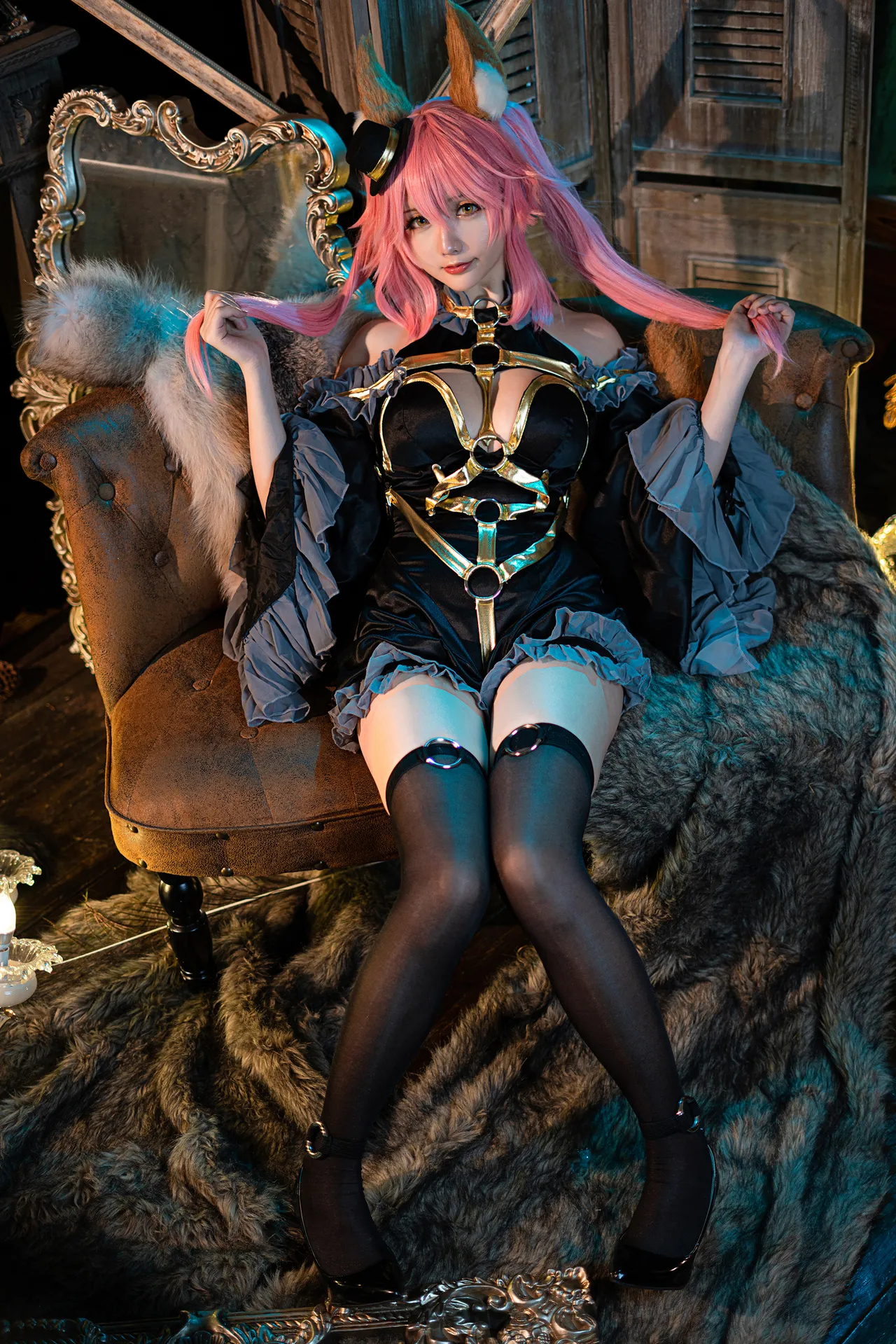 In front of Tamamo In front of Tamamo