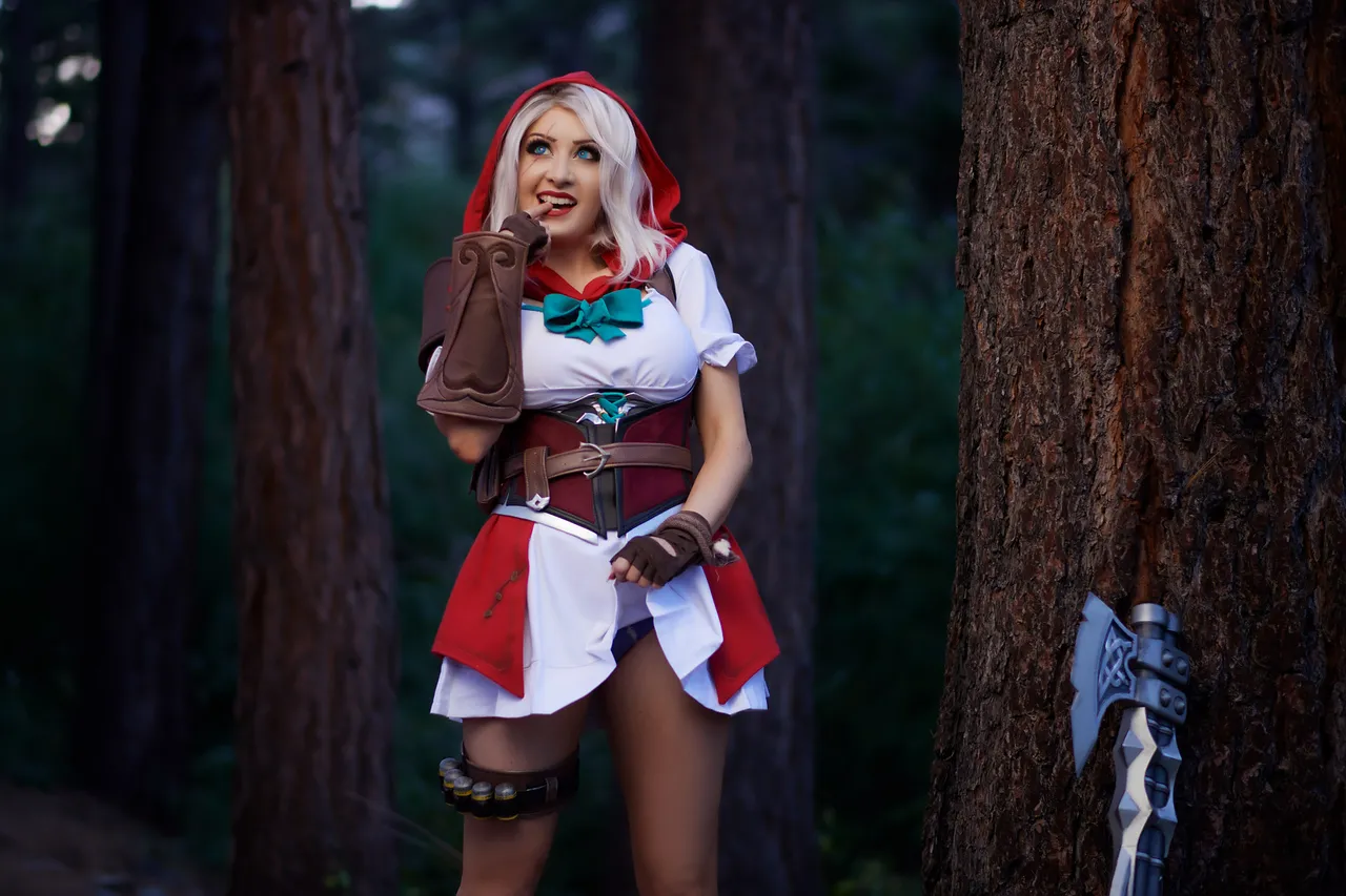 Kate Sarkissian - Little Red Riding Hood Kate Sarkissian - Little Red Riding Hood