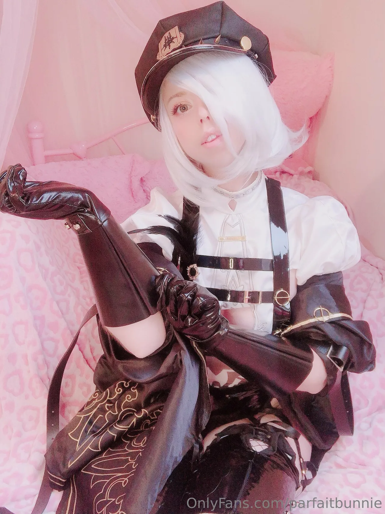 Parfait Bunnie - Officer 2B Parfait Bunnie - Officer 2B