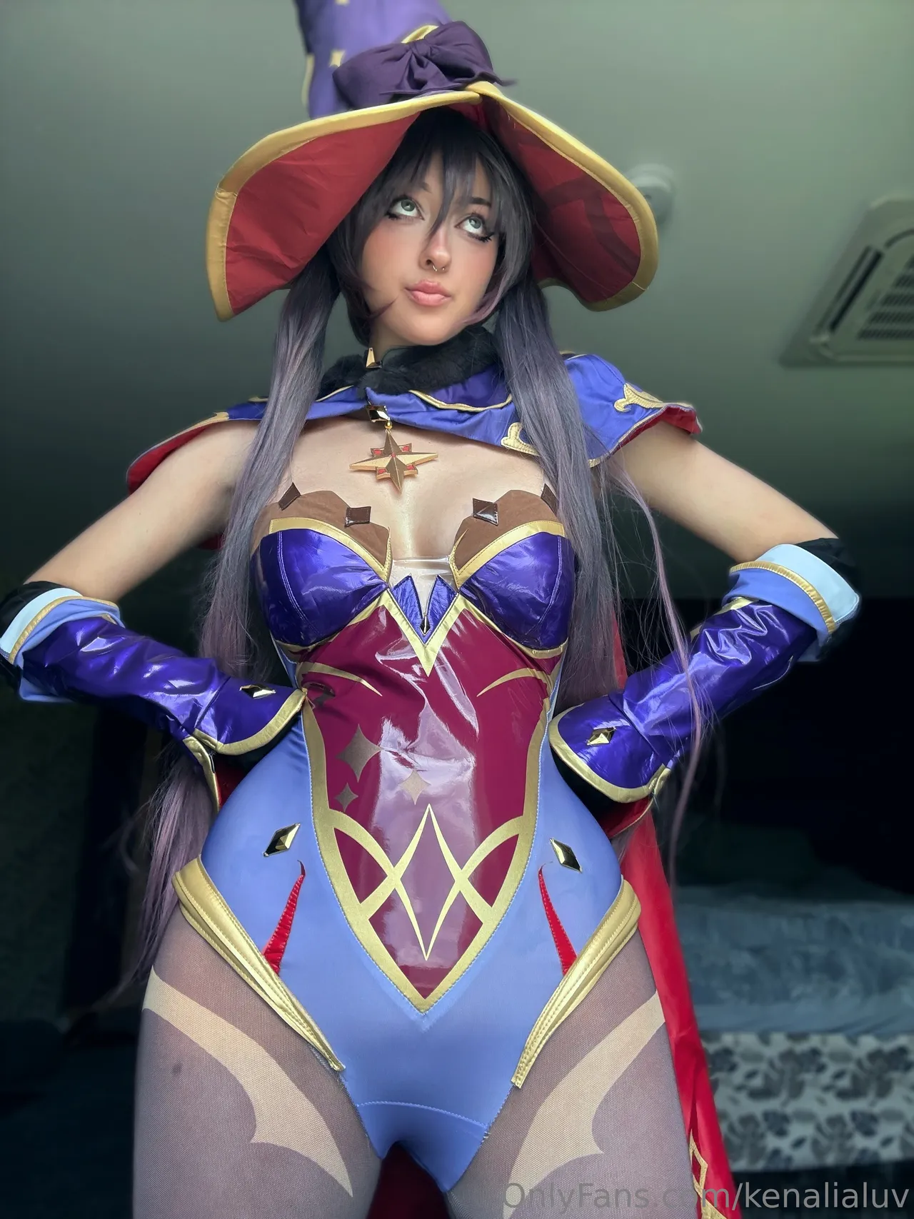 Kenalialuv - Mona Kenalialuv - Mona