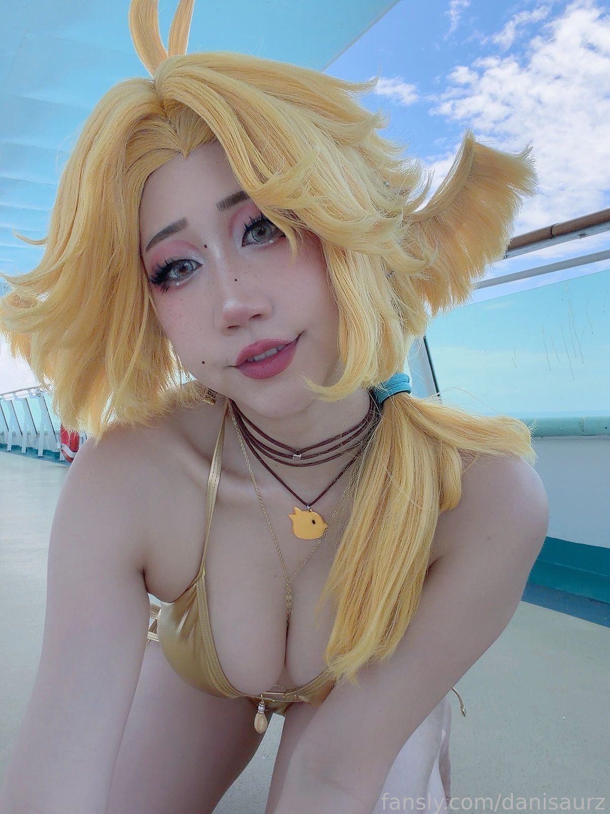 Danisaurz - Dokibird golden bikini Danisaurz - Dokibird golden bikini