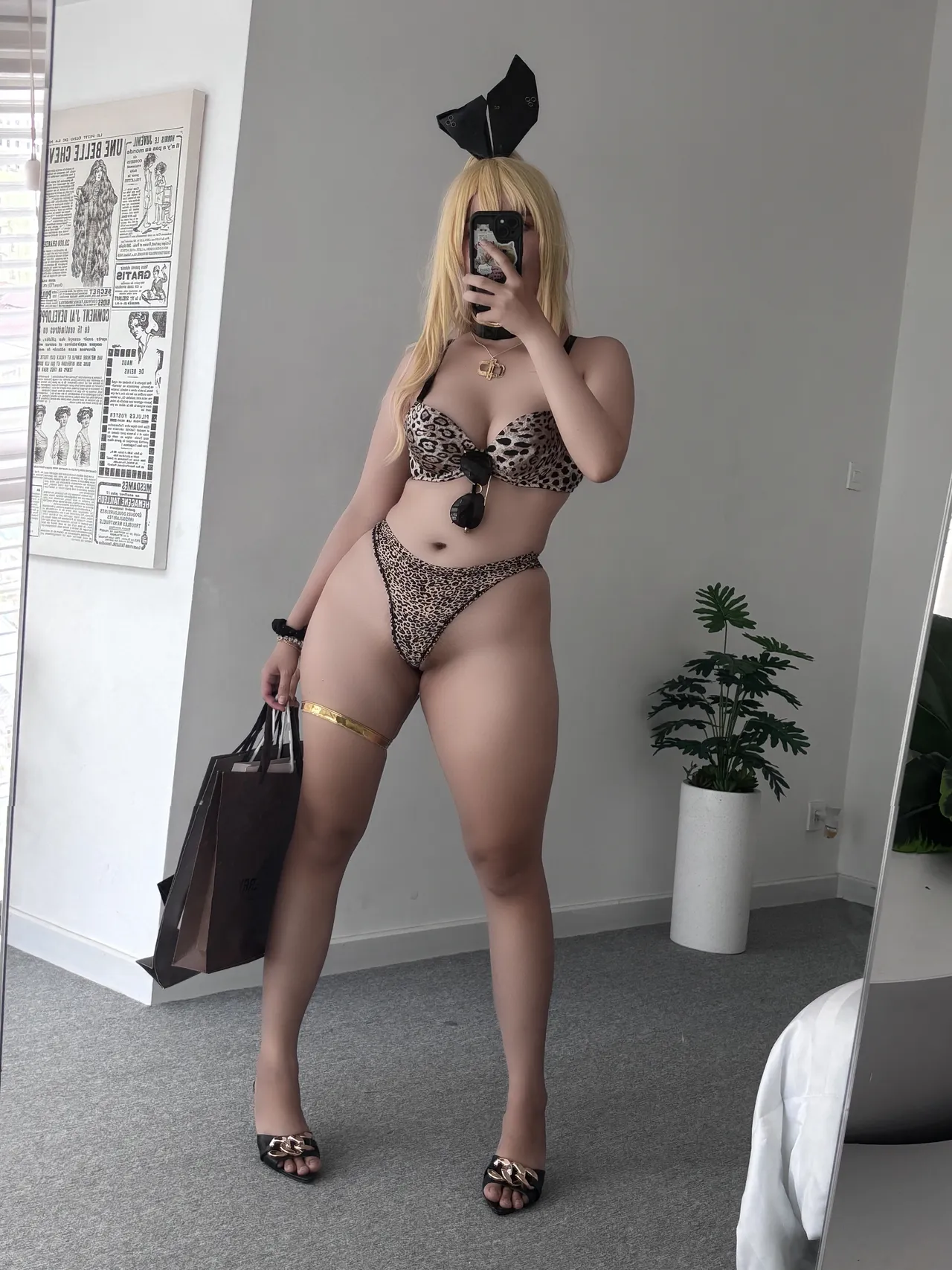 Rumipeach - Rupee 1 Rumipeach - Rupee 1