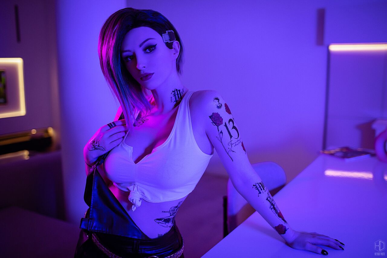 Lady Melamori - Judy Alvarez (Cyberpunk 2077) Full Set + BTS Lady Melamori - Judy Alvarez (Cyberpunk 2077) Full Set + BTS