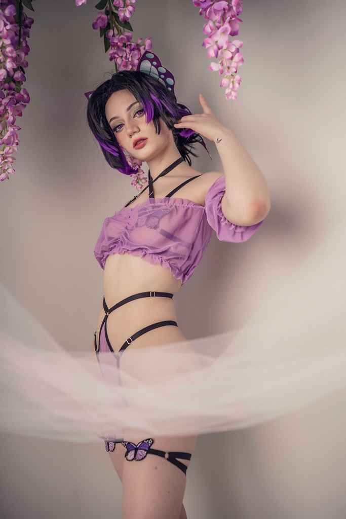 Moondays – Shinobu Kocho Moondays – Shinobu Kocho
