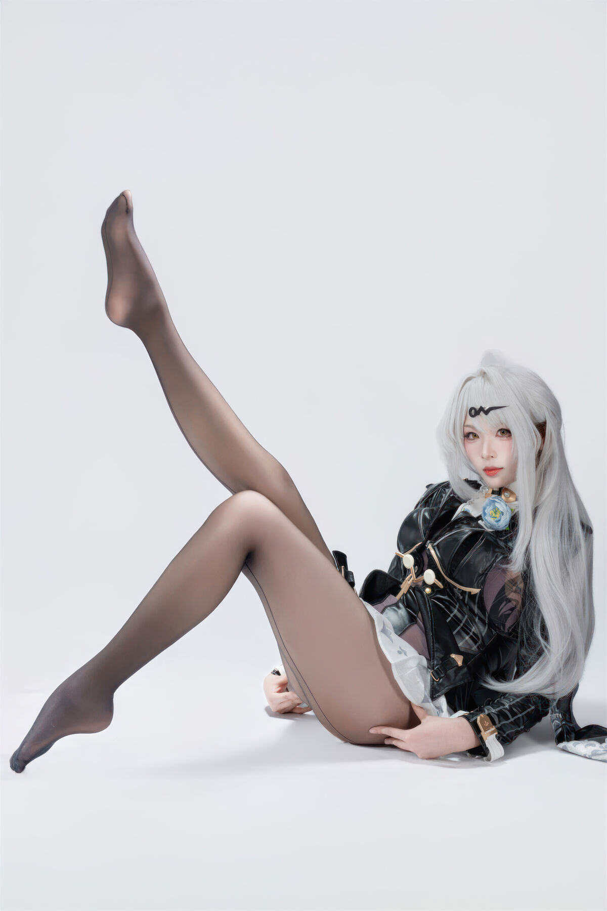 Coser@ Xuan Xiao Senior Sister - Zenless Zone Zero Yixuan - Ink Shadow Trace Part 02 (51P) Coser@ Xuan Xiao Senior Sister - Zenless Zone Zero Yixuan - Ink Shadow Trace Part 02 (51P)