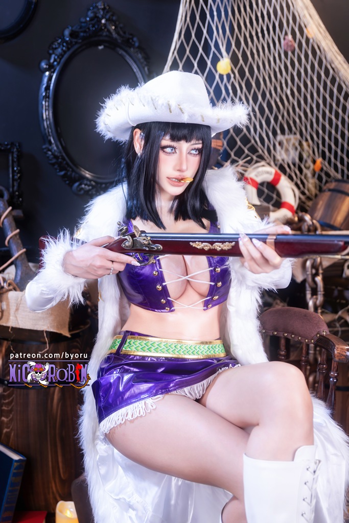 Byoru – Nico Robin Baroque Works 1 Byoru – Nico Robin Baroque Works 1