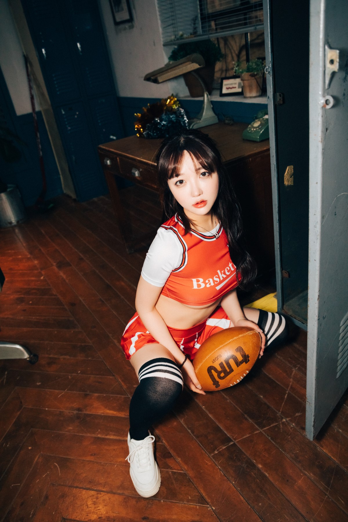 Loozy Son Ye-Eun 손예은 - Cheer Up Loozy Son Ye-Eun 손예은 - Cheer Up