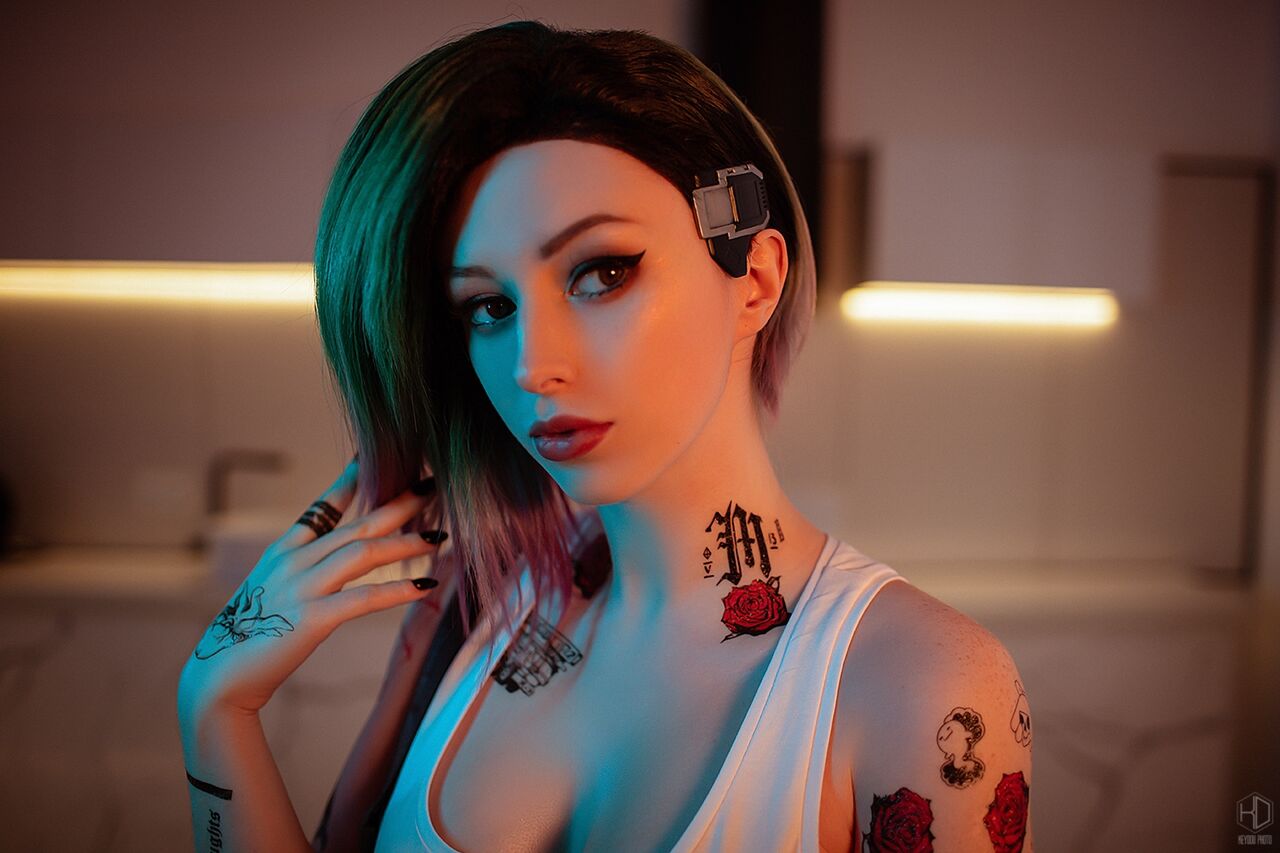 Lady Melamori - Judy Alvarez (Cyberpunk 2077) Full Set + BTS Lady Melamori - Judy Alvarez (Cyberpunk 2077) Full Set + BTS
