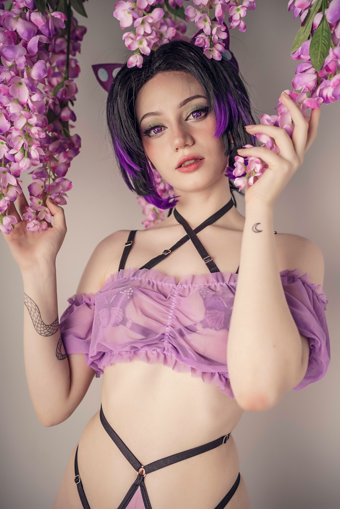 Moondays – Shinobu Kocho Moondays – Shinobu Kocho