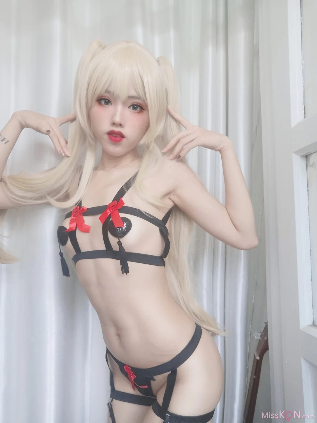 Coser@钛合金TiTi: 血滴子 (27 photos + 3 videos) Coser@钛合金TiTi: 血滴子 (27 photos + 3 videos)