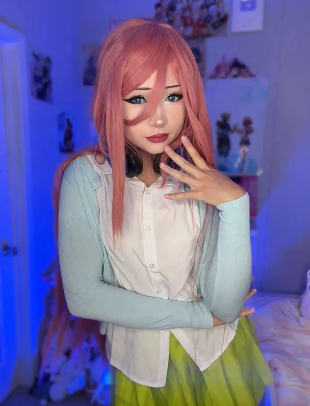 Koraaura - Miku Nakano Koraaura - Miku Nakano