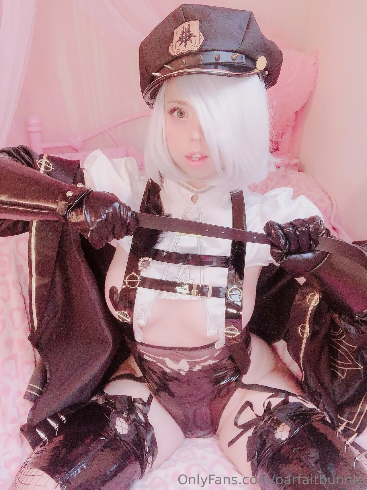 Parfait Bunnie - Officer 2B Parfait Bunnie - Officer 2B