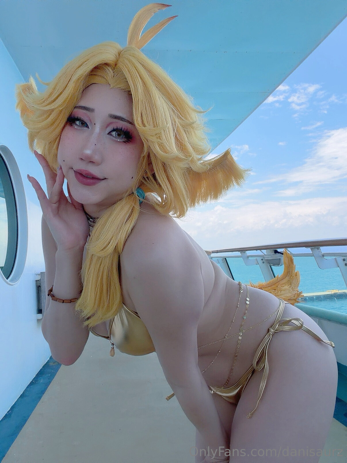 Danisaurz - Dokibird golden bikini Danisaurz - Dokibird golden bikini