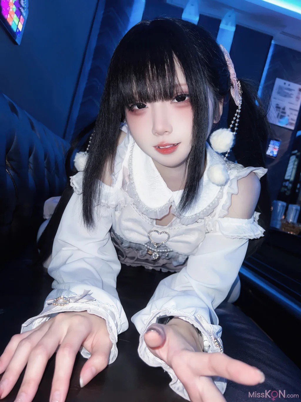 Coser@ Paper Yue Etsu_ko: KTV Date with a Landmine Girl (44 photos) Coser@ Paper Yue Etsu_ko: KTV Date with a Landmine Girl (44 photos)