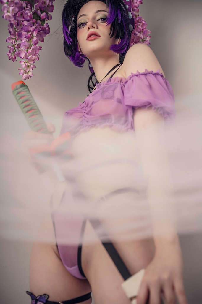 Moondays – Shinobu Kocho Moondays – Shinobu Kocho