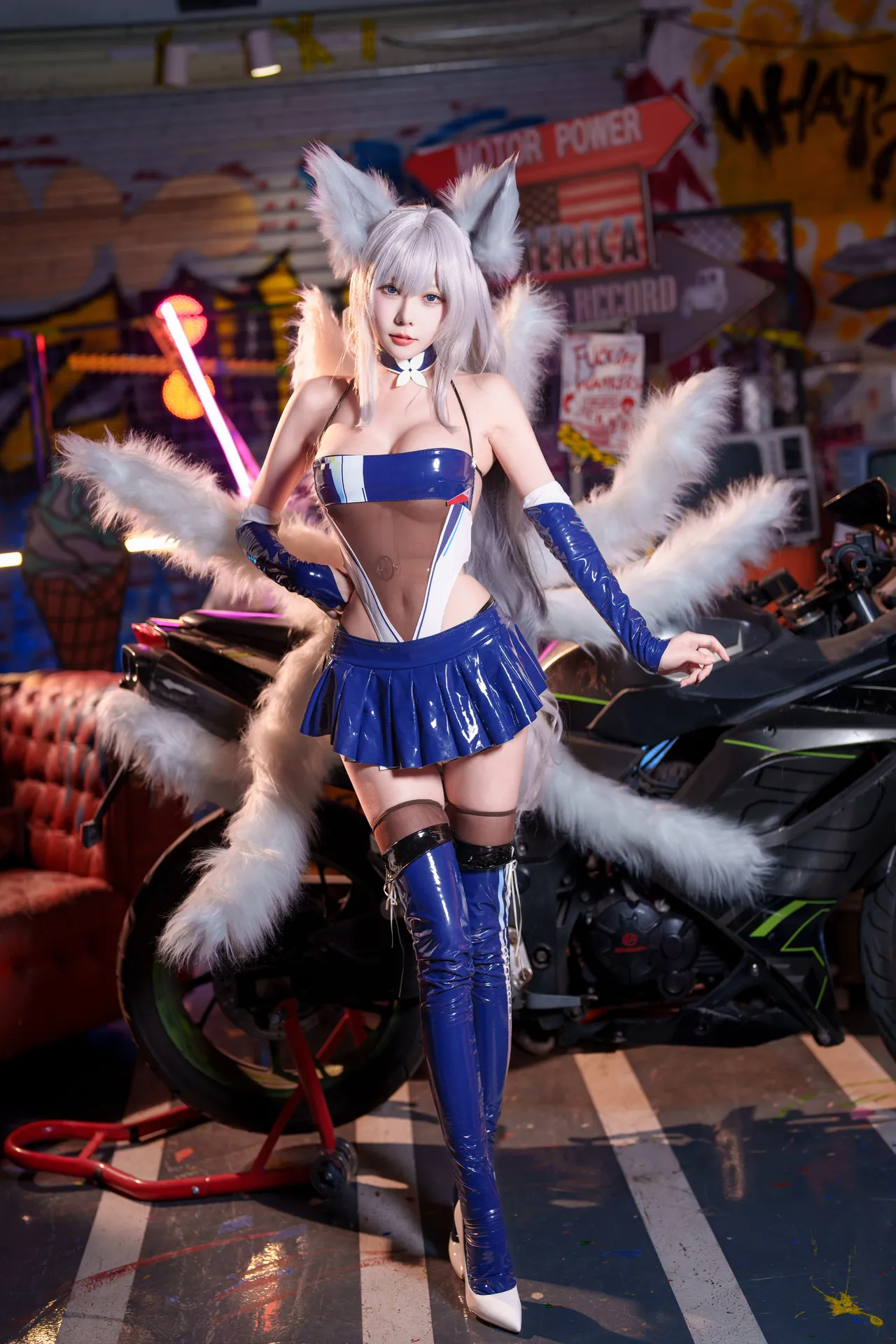 Cosplayers Full Body Cosplayers Full Body