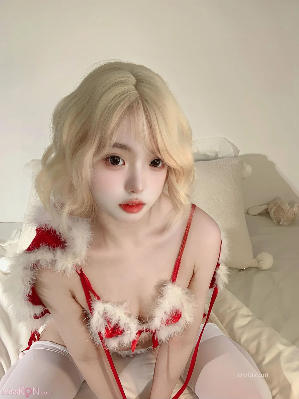 Coser@ Your True U: Christmas (30 photos + 1 video) Coser@ Your True U: Christmas (30 photos + 1 video)