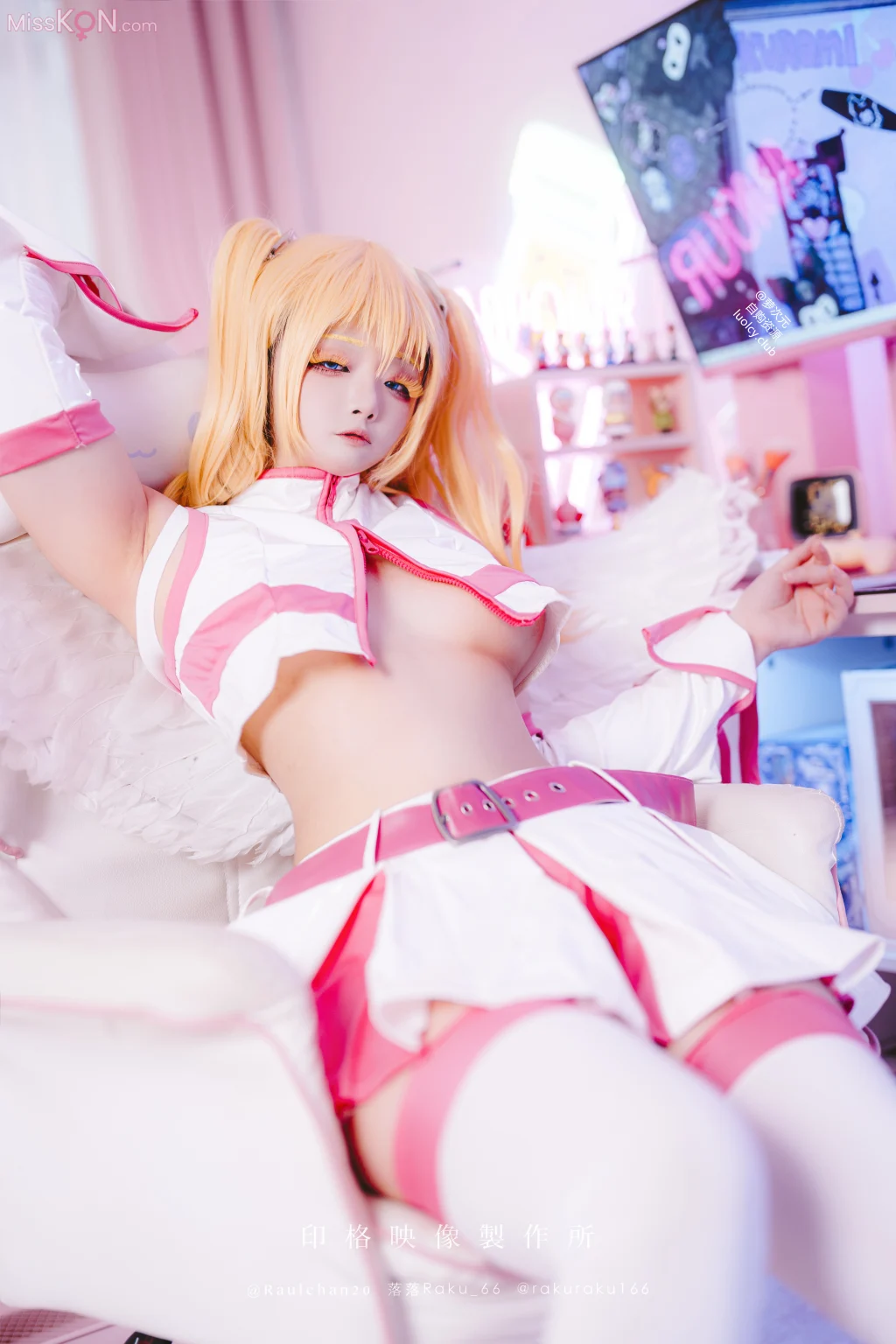 Coser@ Raku: 8K Lilier Liliel (54 photos + 1 video) Coser@ Raku: 8K Lilier Liliel (54 photos + 1 video)