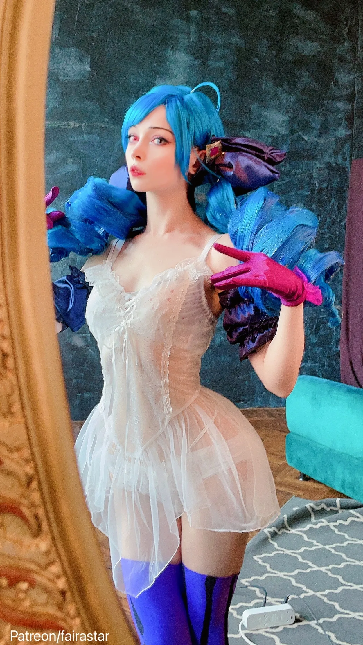 Faira Star - Gwen Faira Star - Gwen