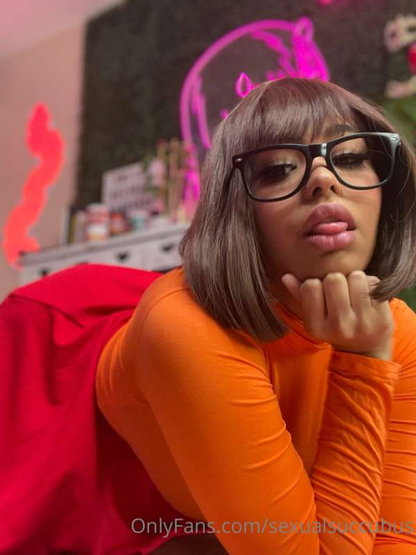 Sexual Sucubus - Velma Sexual Sucubus - Velma