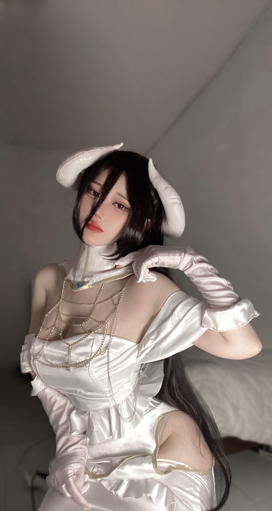 Evawish – Albedo Evawish – Albedo