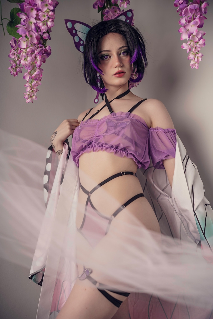 Moondays – Shinobu Kocho Moondays – Shinobu Kocho