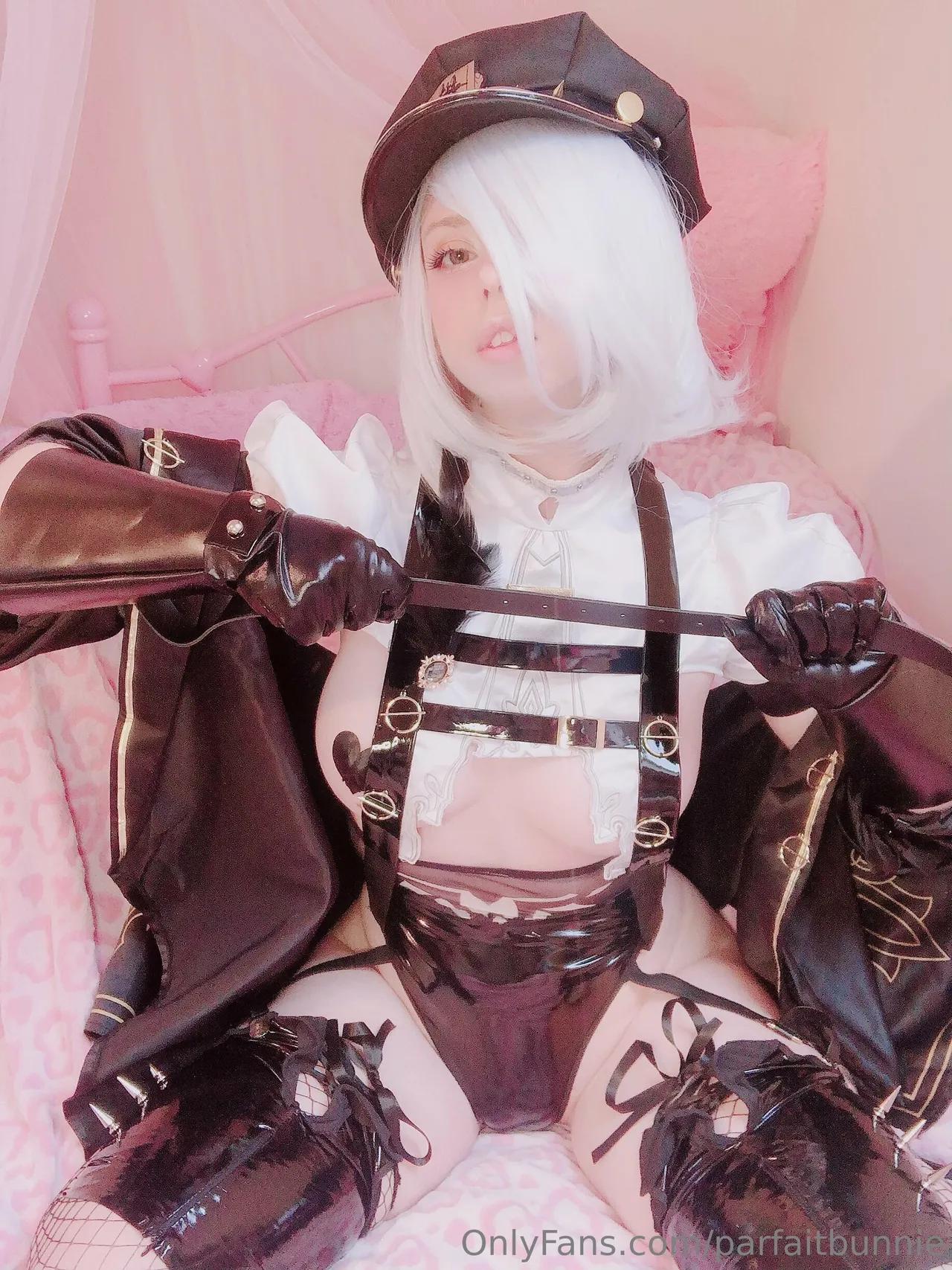 Parfait Bunnie - Officer 2B Parfait Bunnie - Officer 2B