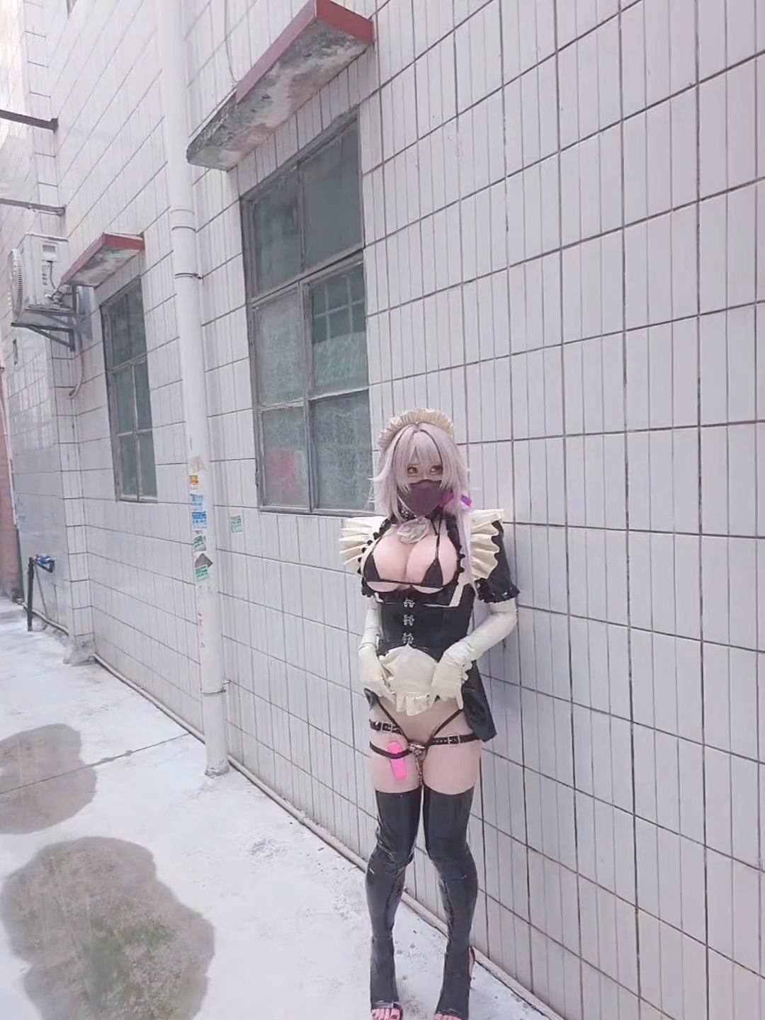 Veritablezx22 - Latex Maid Herta Veritablezx22 - Latex Maid Herta
