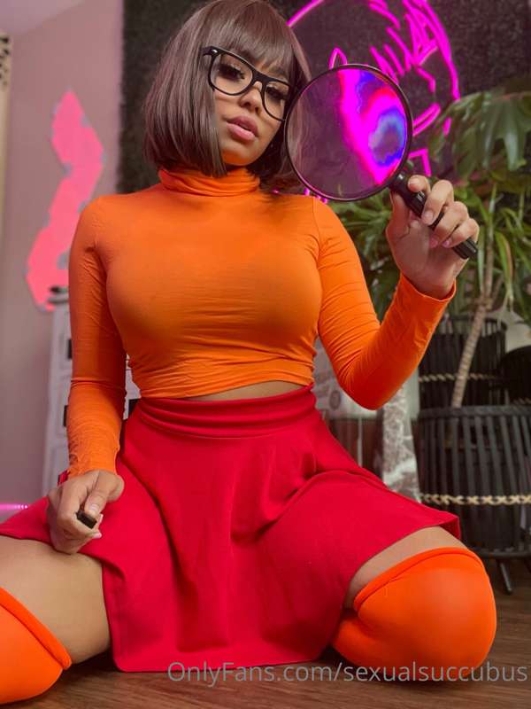 Sexual Sucubus - Velma Sexual Sucubus - Velma