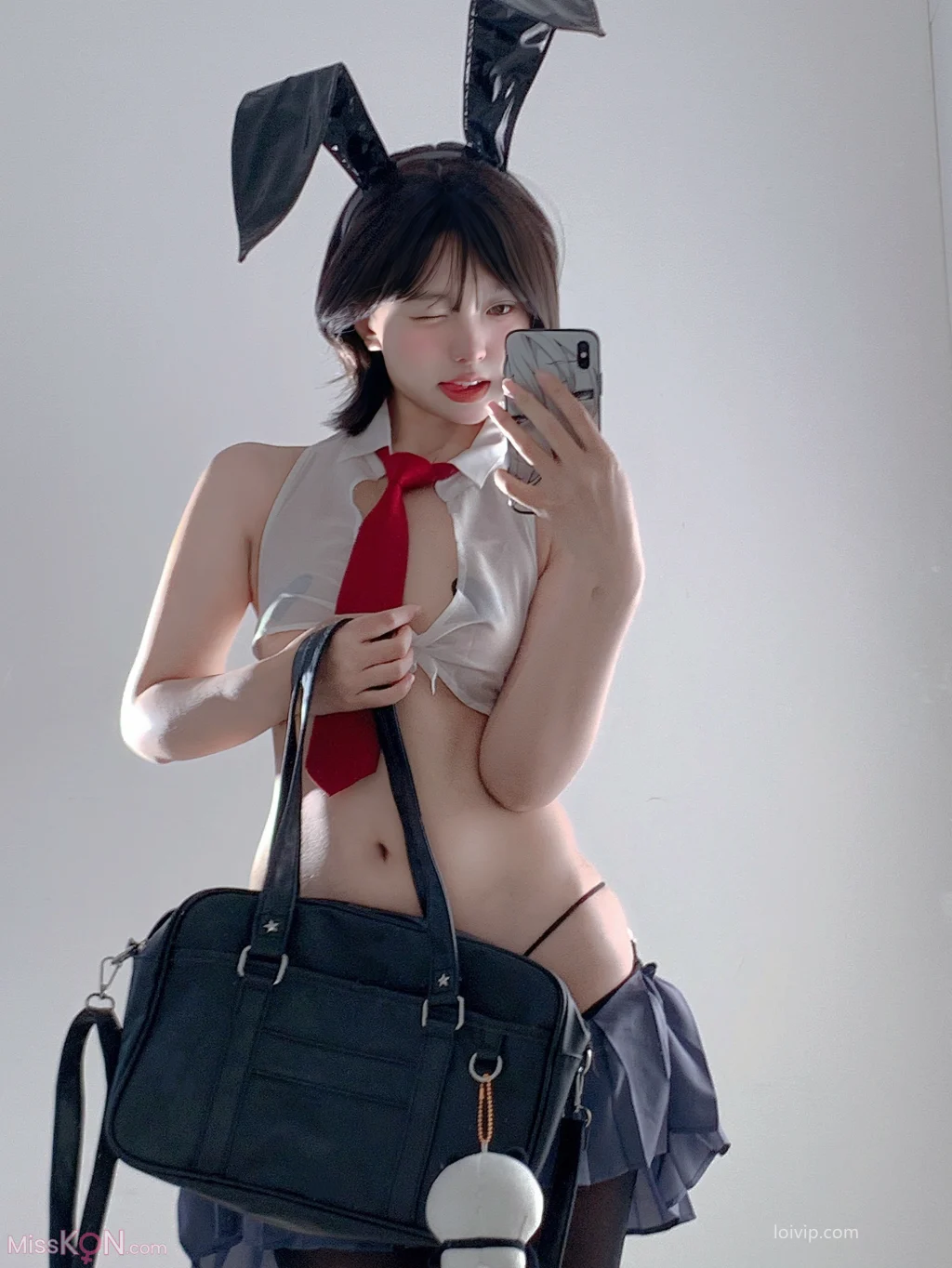 Coser@ your true U: Senior Contrast (70 photos + 2 videos) Coser@ your true U: Senior Contrast (70 photos + 2 videos)