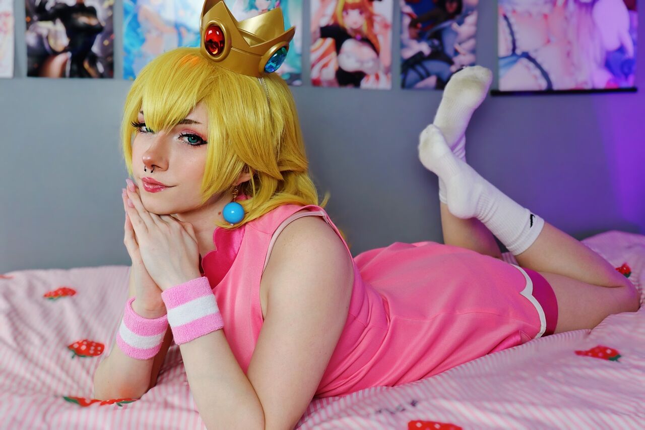Toxicosplays - Tennis Peach Toxicosplays - Tennis Peach
