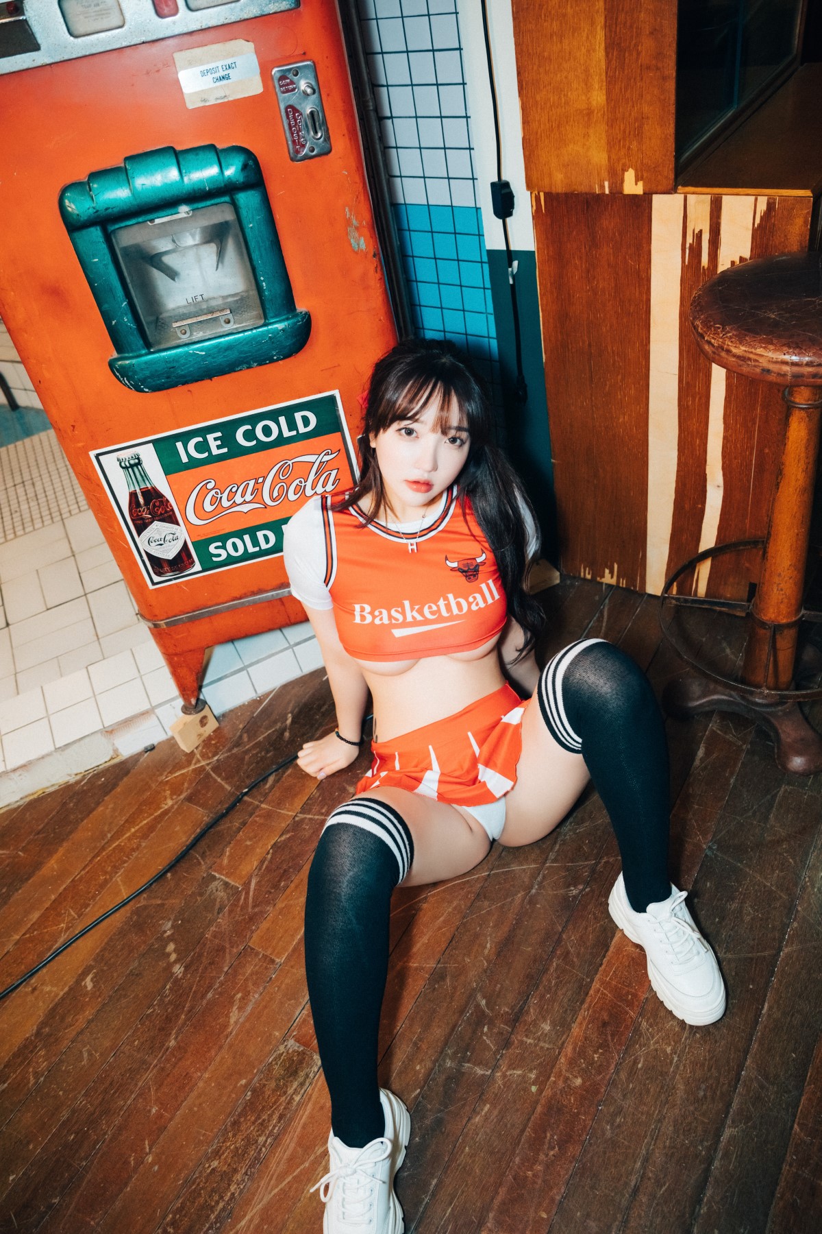 Loozy Son Ye-Eun 손예은 - Cheer Up Loozy Son Ye-Eun 손예은 - Cheer Up