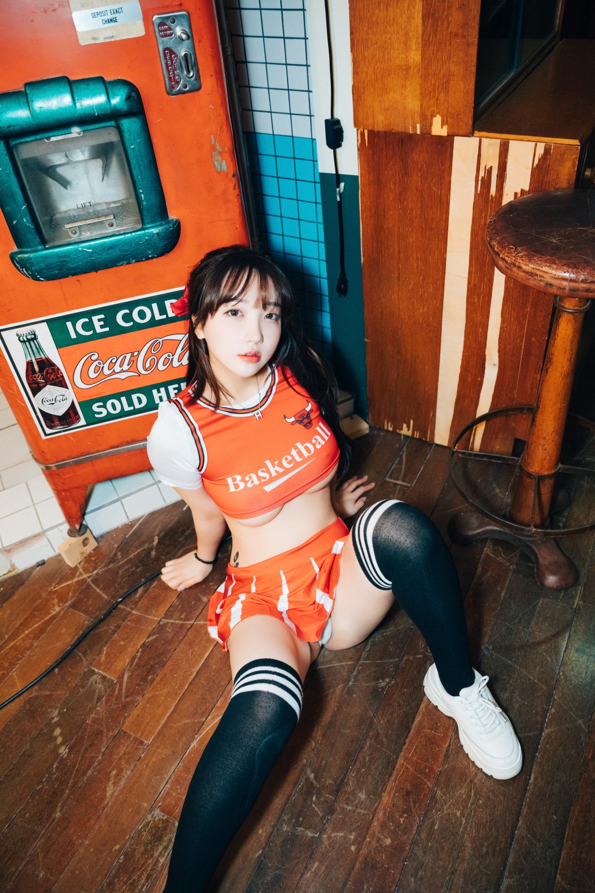 Loozy Son Ye-Eun 손예은 - Cheer Up Loozy Son Ye-Eun 손예은 - Cheer Up