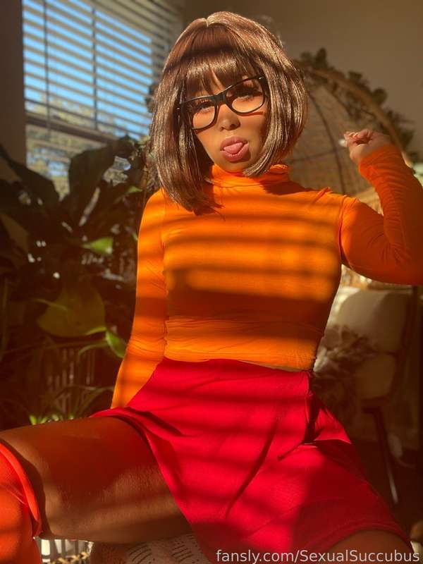 Sexual Sucubus - Velma Sexual Sucubus - Velma
