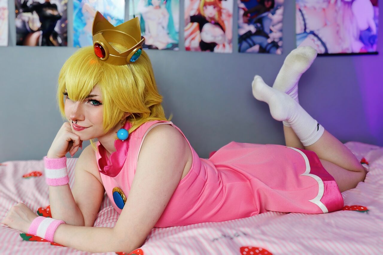 Toxicosplays - Tennis Peach Toxicosplays - Tennis Peach