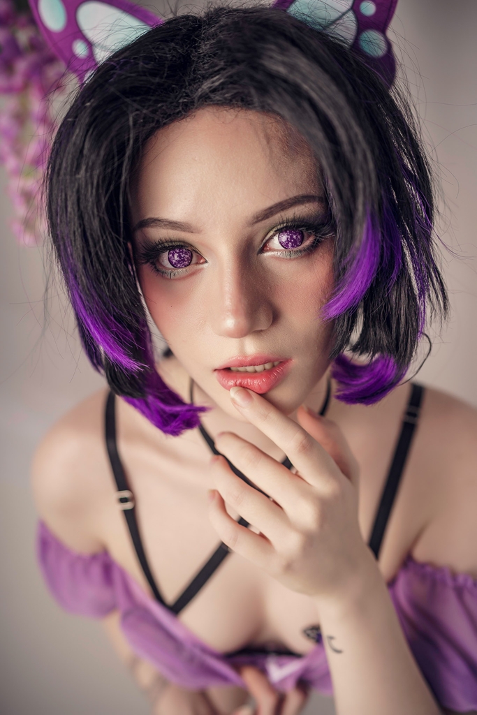Moondays – Shinobu Kocho Moondays – Shinobu Kocho