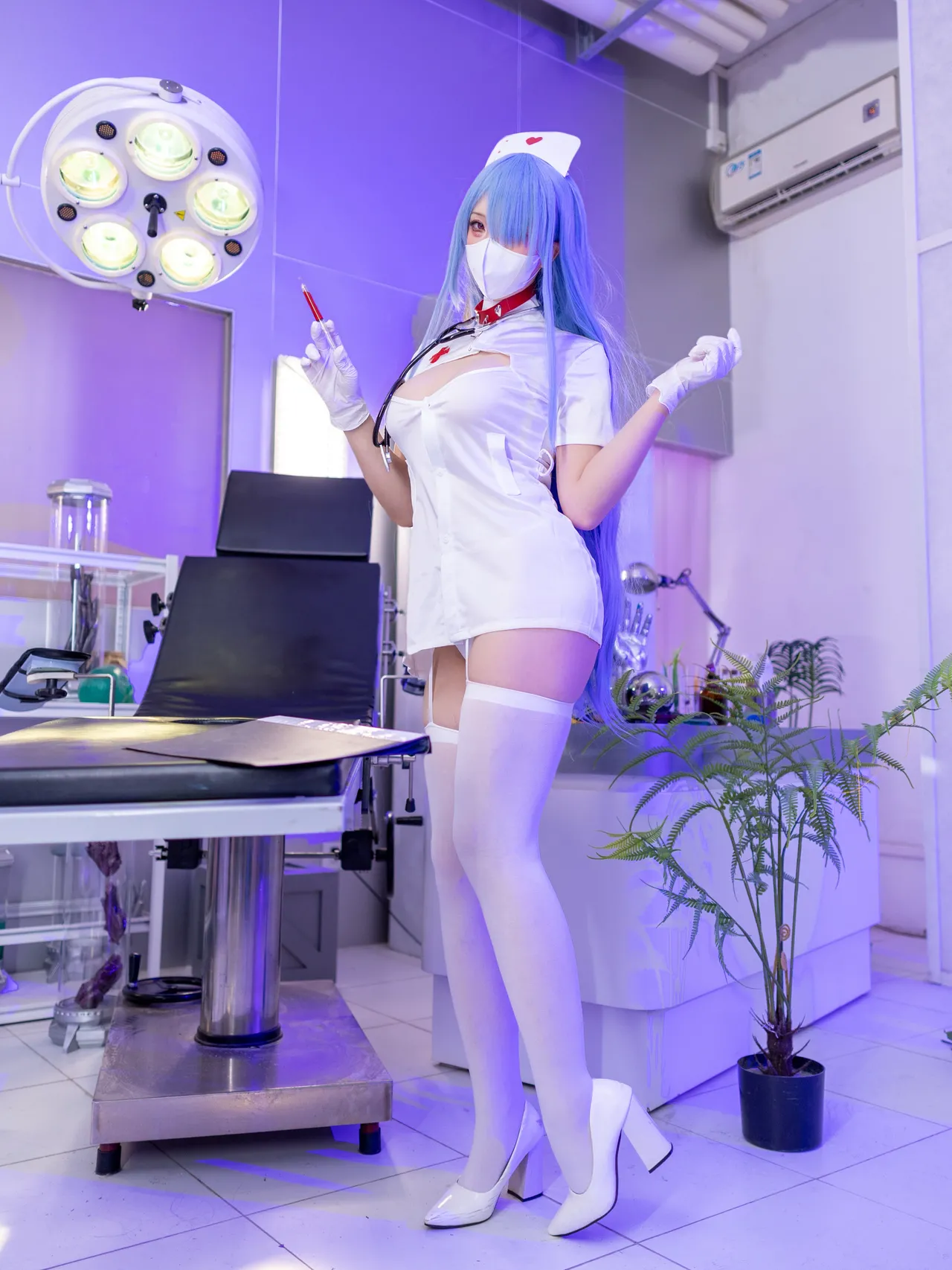 Cosplayers Full Body Cosplayers Full Body