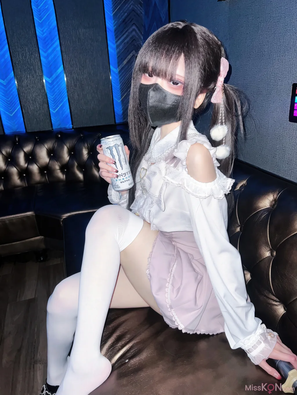 Coser@ Paper Yue Etsu_ko: KTV Date with a Landmine Girl (44 photos) Coser@ Paper Yue Etsu_ko: KTV Date with a Landmine Girl (44 photos)