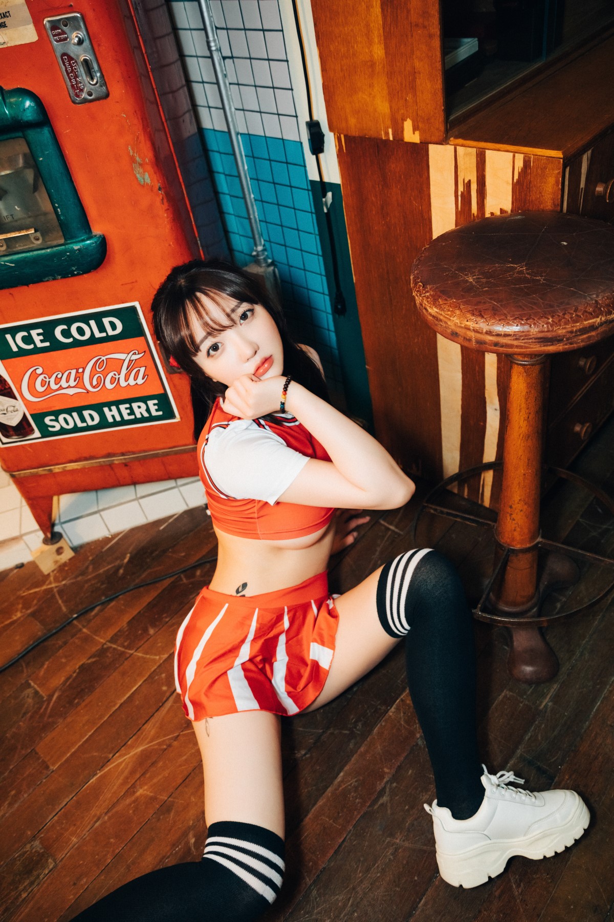 Loozy Son Ye-Eun 손예은 - Cheer Up Loozy Son Ye-Eun 손예은 - Cheer Up
