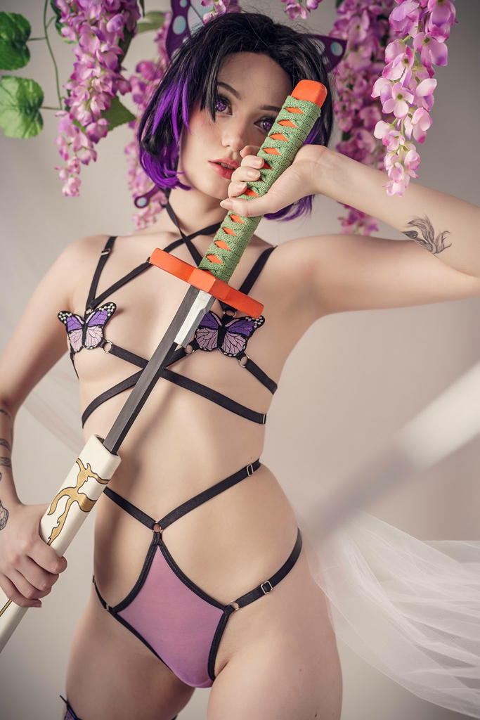 Moondays – Shinobu Kocho Moondays – Shinobu Kocho