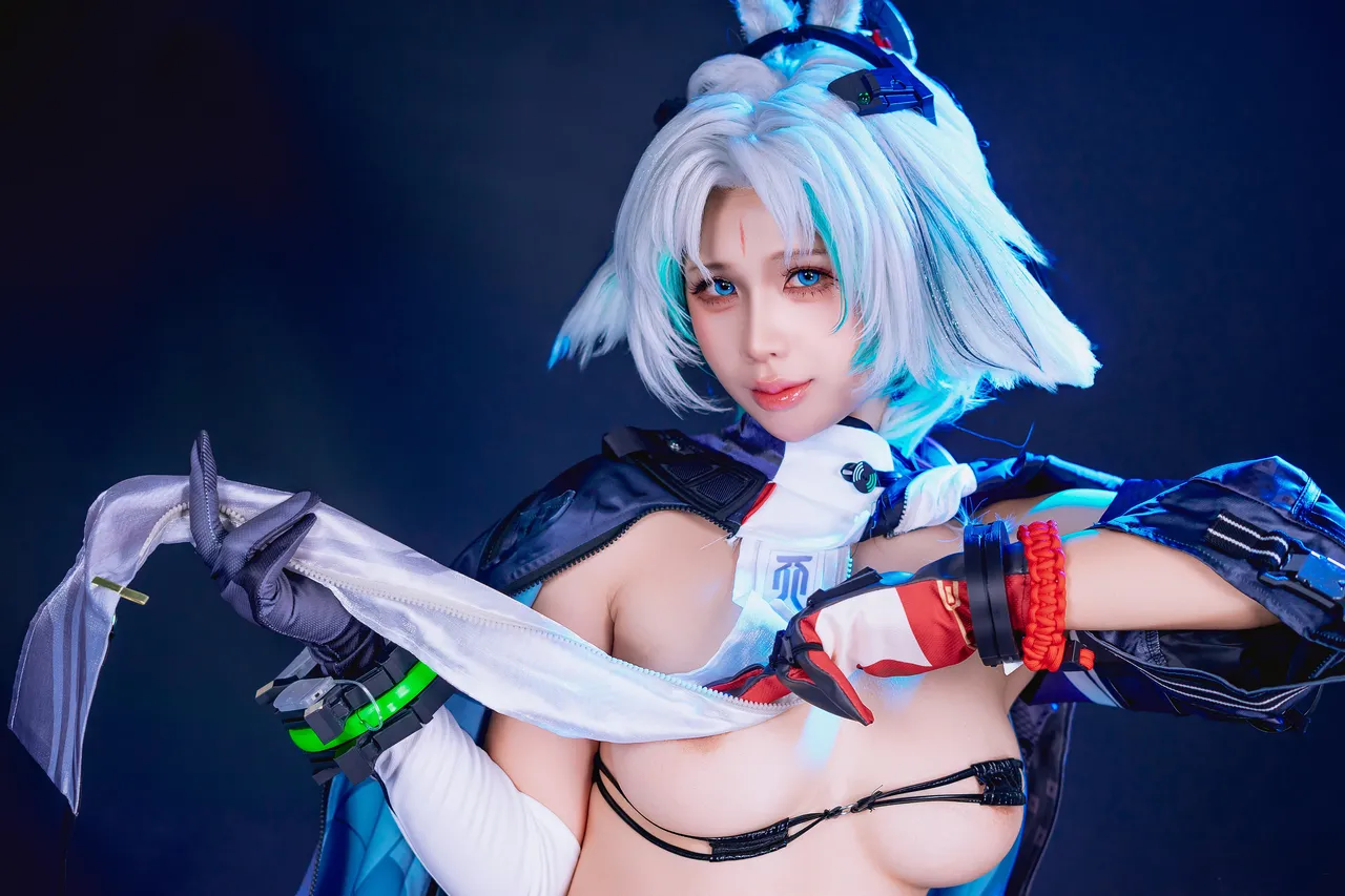 Pyoncos (ピオン) cosplay Arcane – Arknights: Endfield Pyoncos (ピオン) cosplay Arcane – Arknights: Endfield