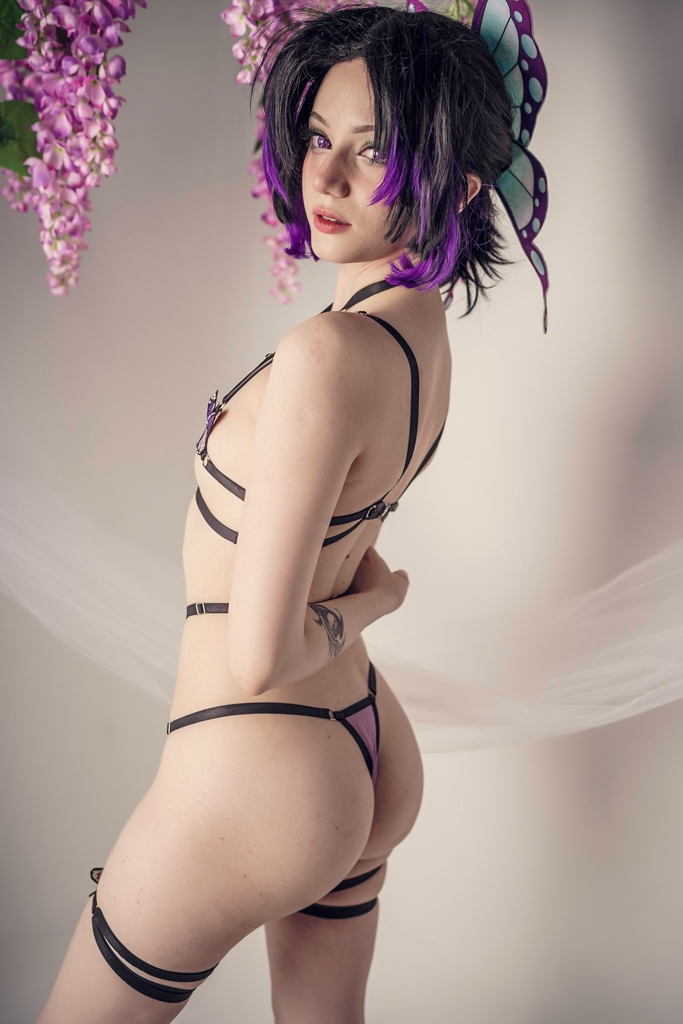 Moondays – Shinobu Kocho Moondays – Shinobu Kocho