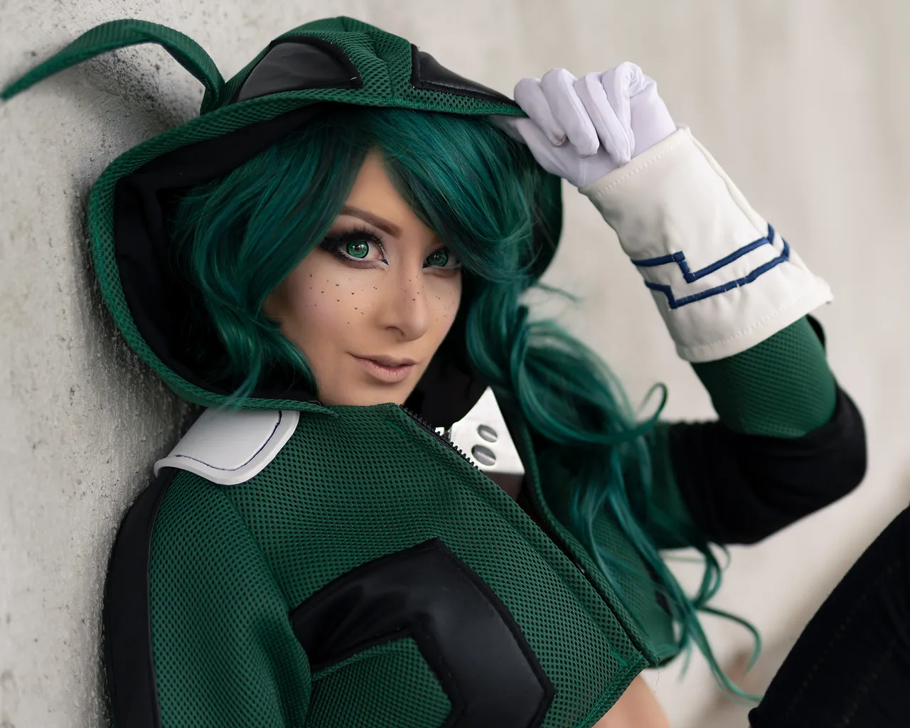 Kate Sarkissian - Deku 1 Kate Sarkissian - Deku 1