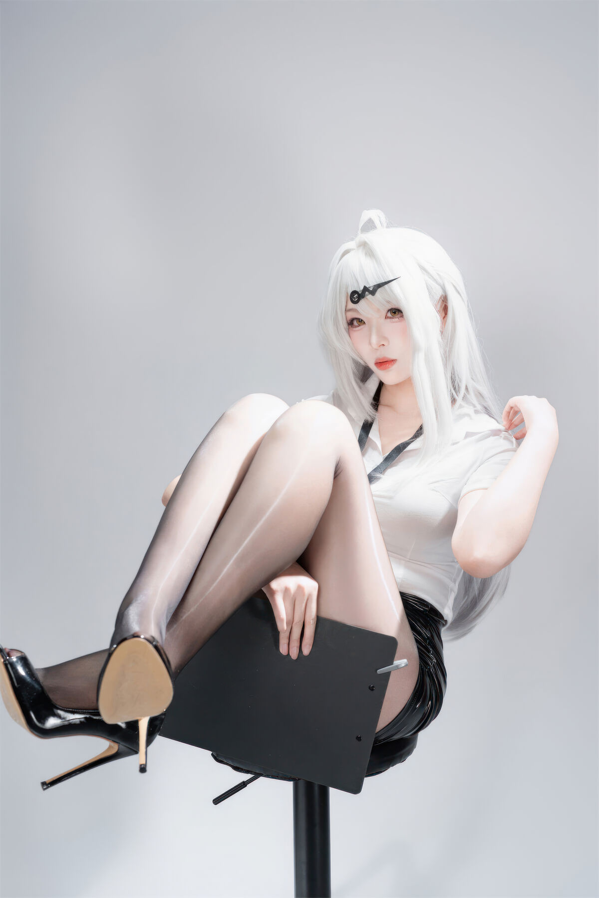 Coser@ Xuan Xiao Senior Sister - Zenless Zone Zero Yixuan - Ink Shadow Trace Part 02 (51P) Coser@ Xuan Xiao Senior Sister - Zenless Zone Zero Yixuan - Ink Shadow Trace Part 02 (51P)