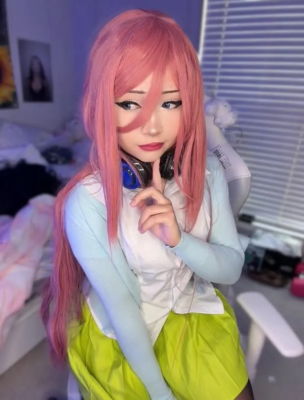 Koraaura - Miku Nakano Koraaura - Miku Nakano