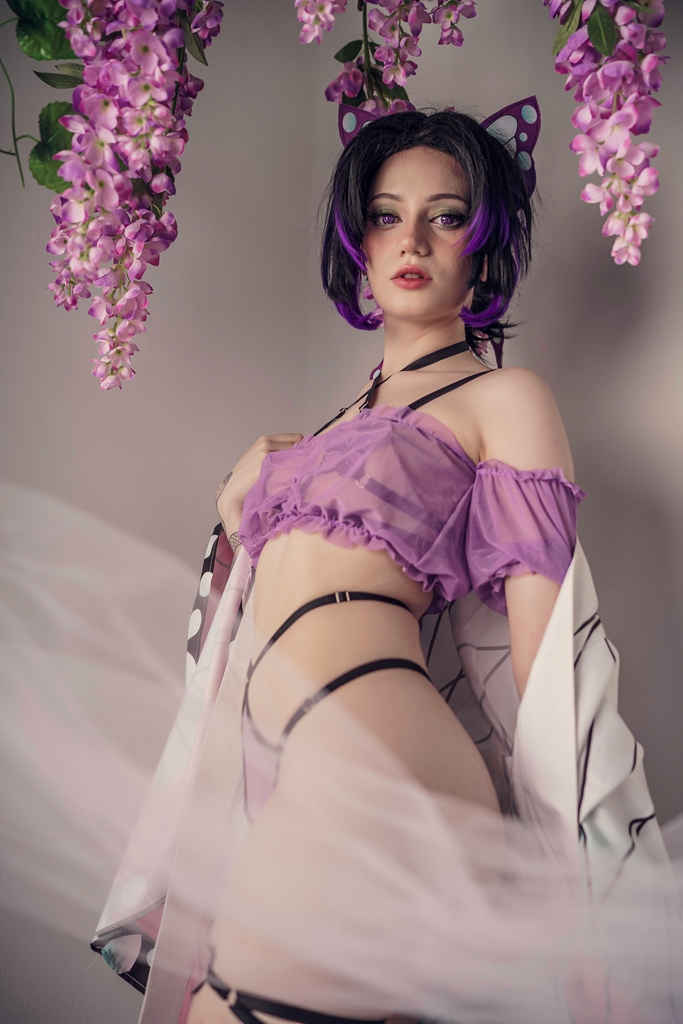 Moondays – Shinobu Kocho Moondays – Shinobu Kocho