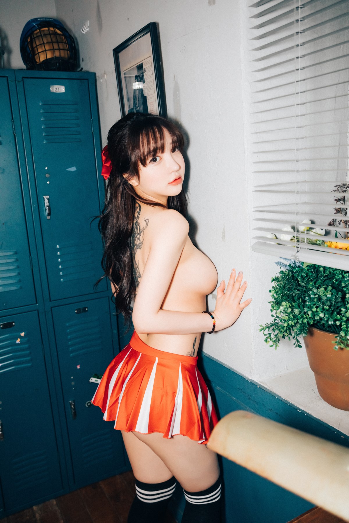 Loozy Son Ye-Eun 손예은 - Cheer Up Loozy Son Ye-Eun 손예은 - Cheer Up